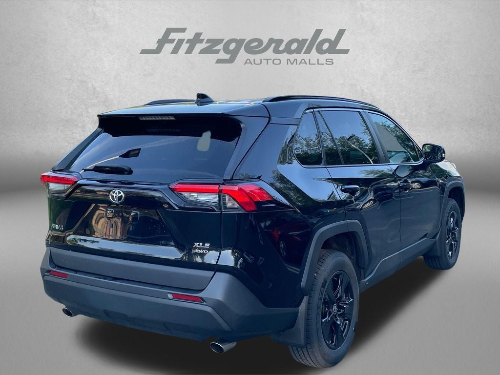 2022 Toyota RAV4 XLE