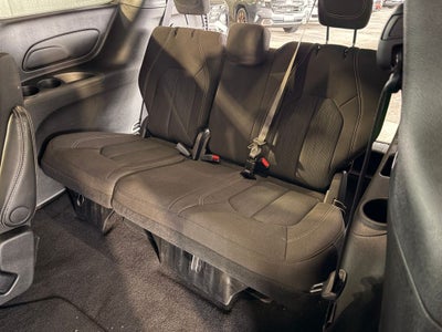 2024 Chrysler Pacifica Touring