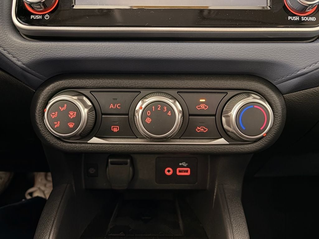 2023 Nissan Versa 1.6 SV