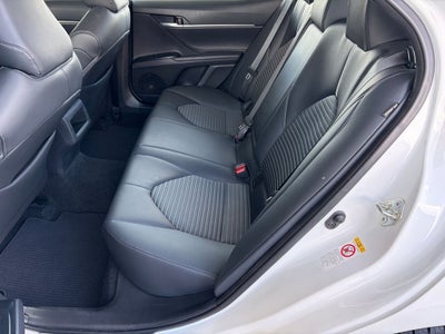2019 Toyota CAMRY SE