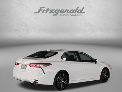 2019 Toyota CAMRY SE