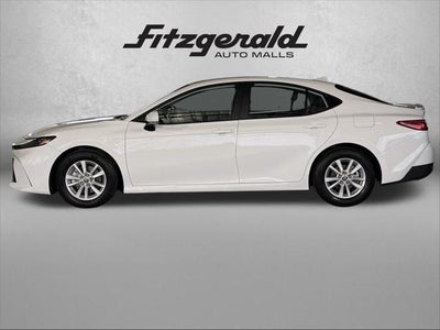 2025 Toyota CAMRY LE