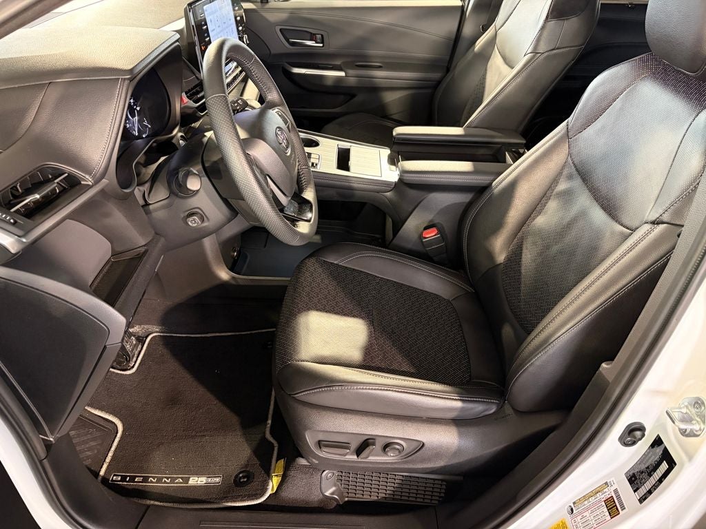 2023 Toyota SIENNA XSE AWD XSE 7 Passenger