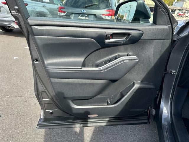 2022 Toyota HIGHLANDER HYBRD XLE