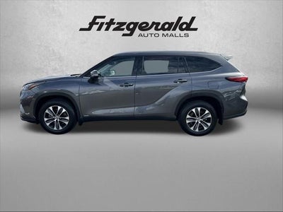 2022 Toyota HIGHLANDER HYBRD XLE