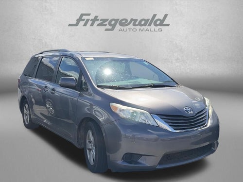 2017 Toyota SIENNA LE 3.5L LE 8 Passenger