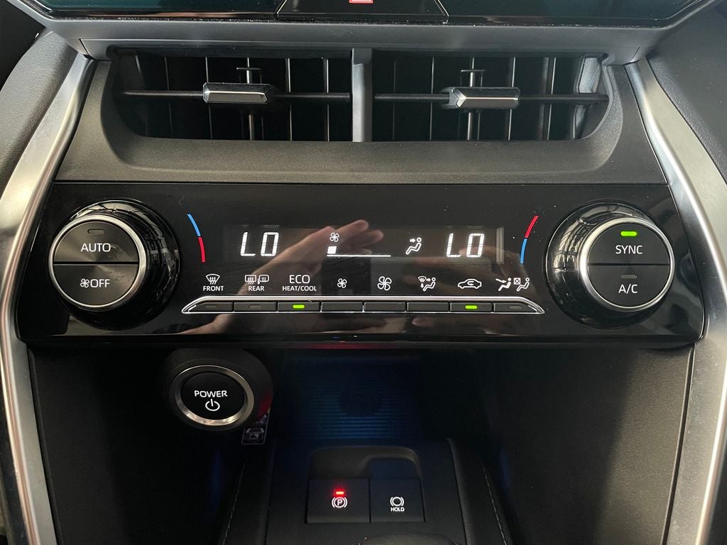 2024 Toyota VENZA LE