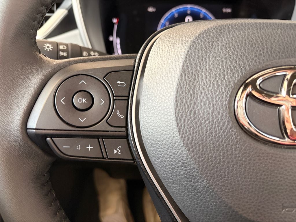 2025 Toyota COROLLA HATCHBACK XSE