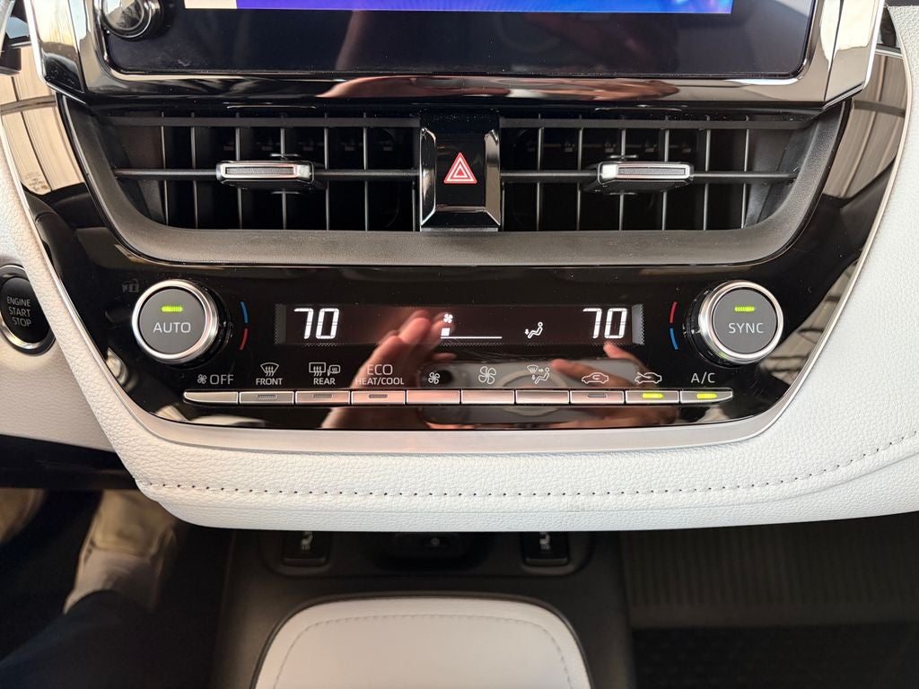 2025 Toyota COROLLA HATCHBACK XSE