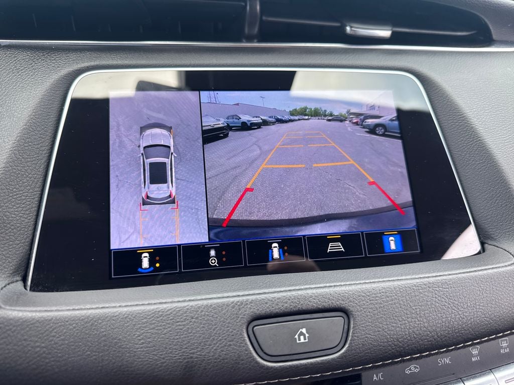 2022 Cadillac XT4 Premium Luxury