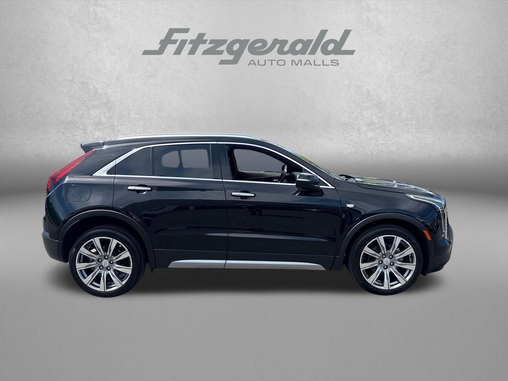 2022 Cadillac XT4 Premium Luxury