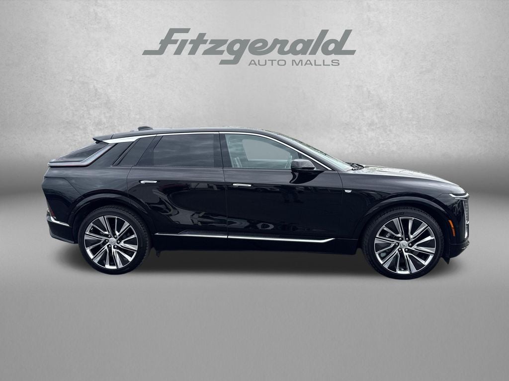 2025 Cadillac LYRIQ Luxury