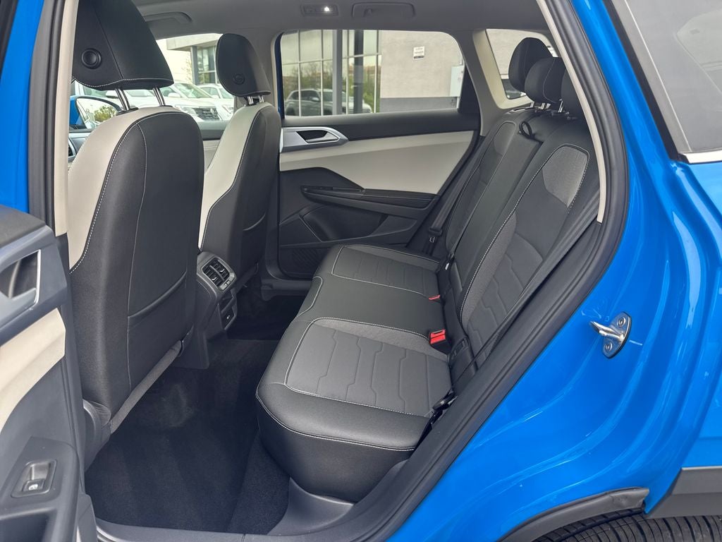 2025 Volkswagen Taos 1.5T SE