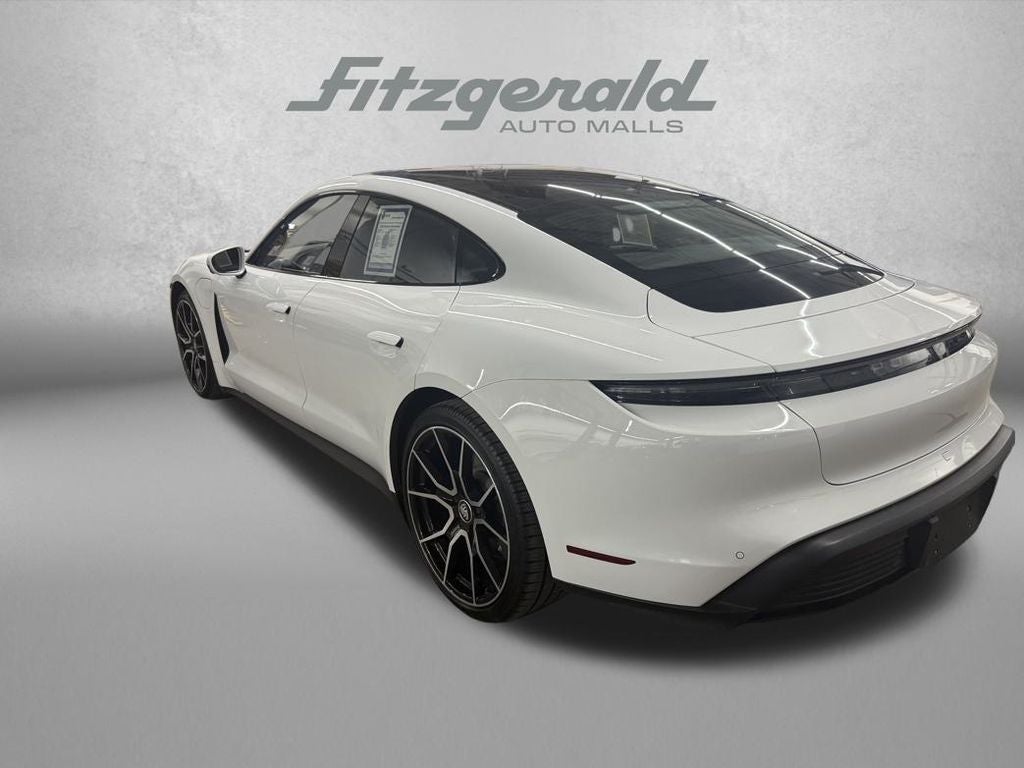 2022 Porsche Taycan Base