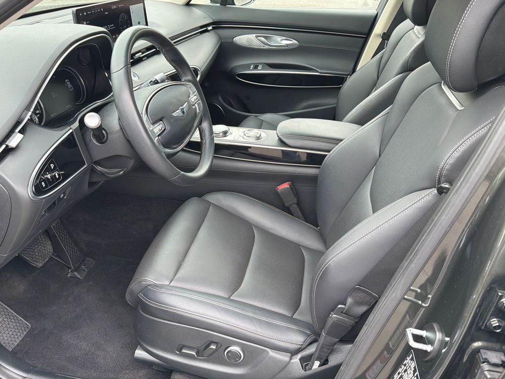 2025 Genesis GV70 2.5T