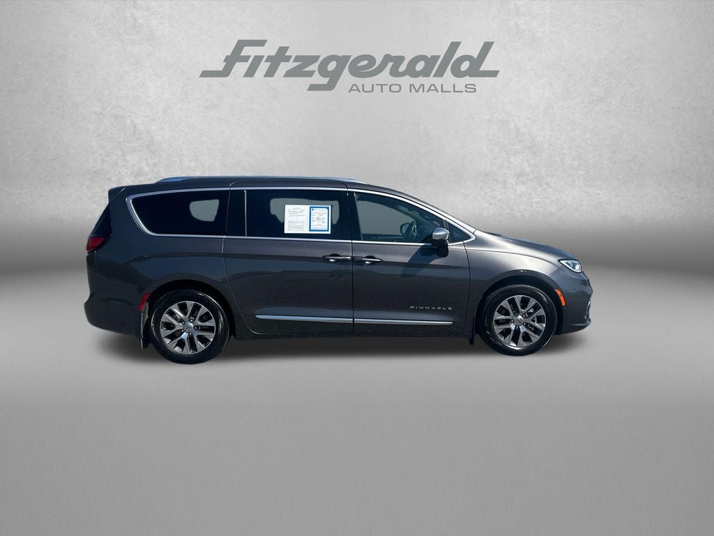 2023 Chrysler Pacifica Pinnacle