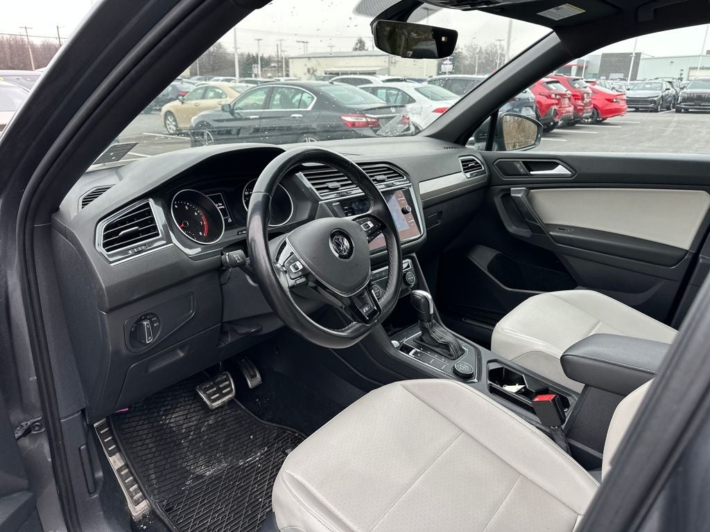 2021 Volkswagen Tiguan 2.0T SE R-Line Black