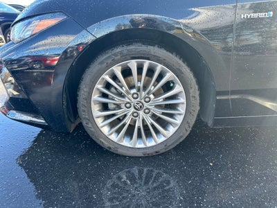 2020 Toyota AVALON HYBRID Limited