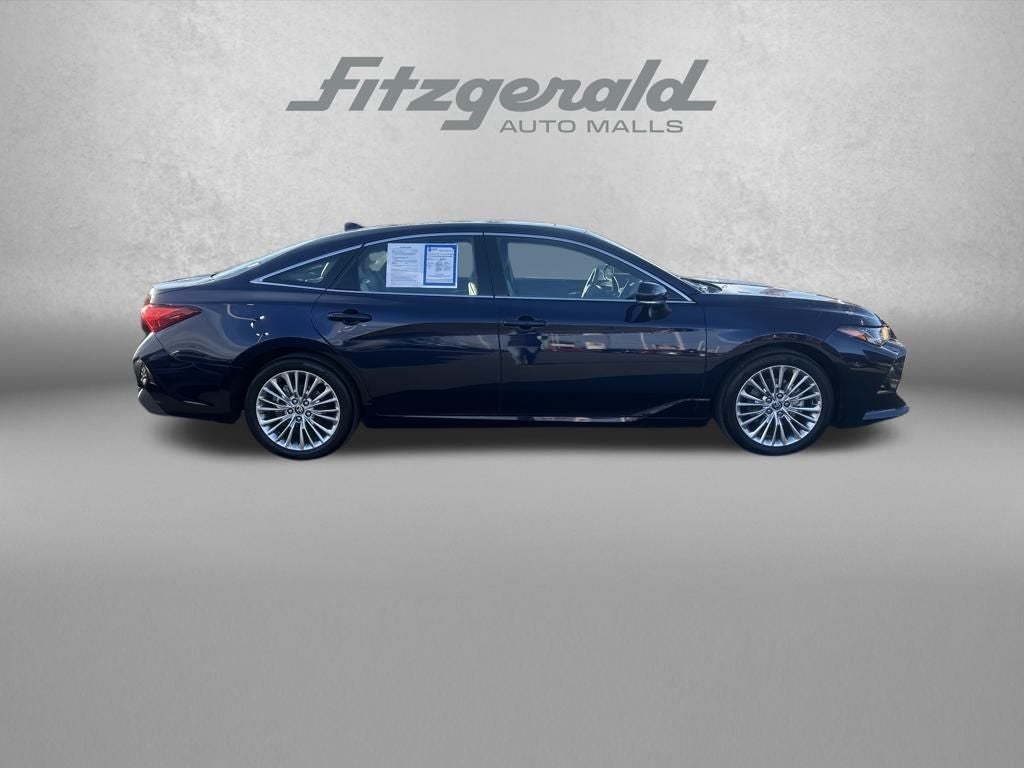 2022 Toyota Avalon Hybrid Limited