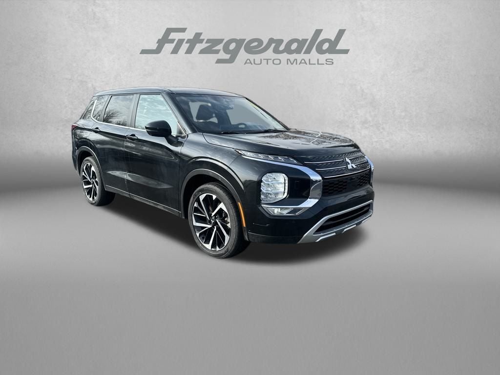 2024 Mitsubishi Outlander SE