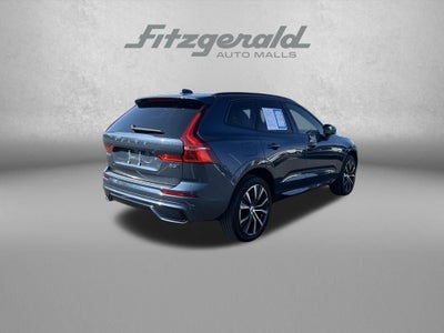 2024 Volvo XC60 B5 Plus Dark Theme