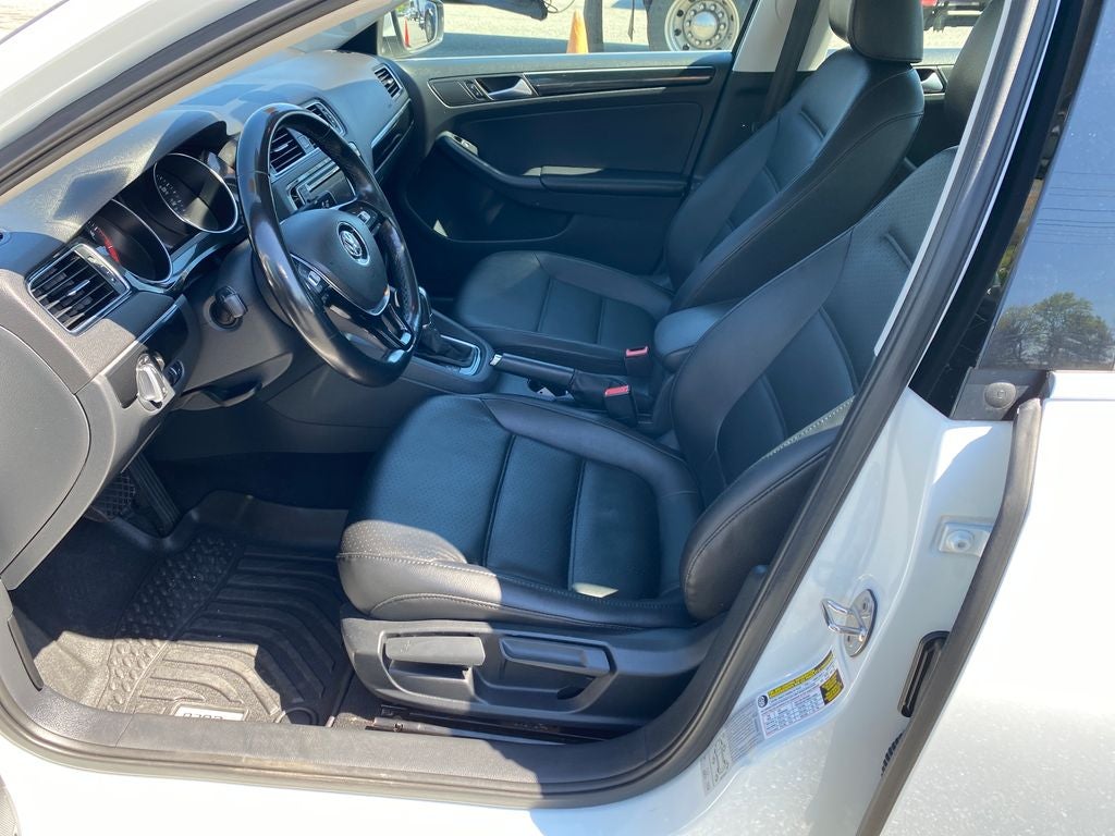 2016 Volkswagen Jetta 1.8T SEL