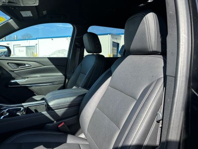 2025 Chevrolet Traverse AWD LT