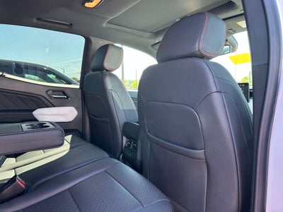 2023 GMC Canyon 4WD Crew Cab Short Box AT4X