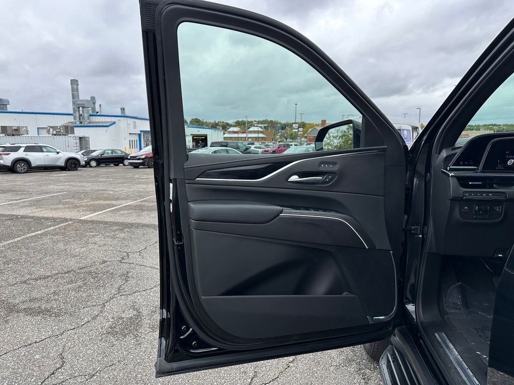 2024 Cadillac Escalade Sport