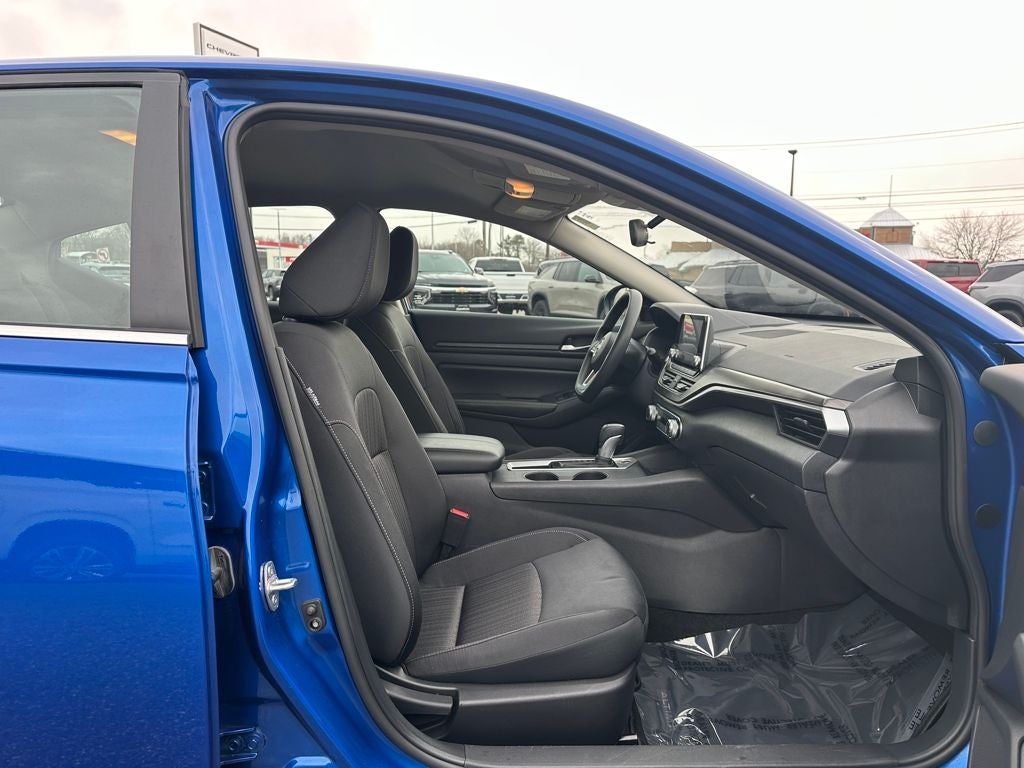 2025 Nissan Altima SV FWD