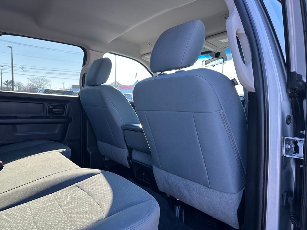 2018 RAM 2500 Tradesman Crew Cab 4x4 6'4' Box