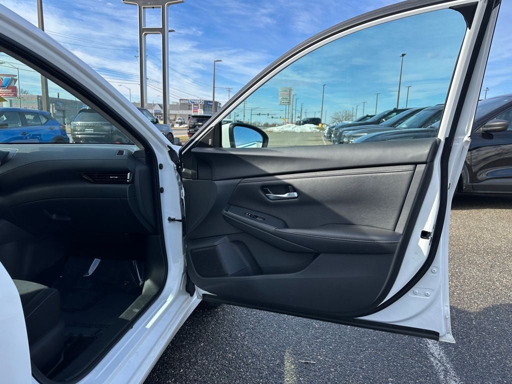 2023 Nissan Sentra SV Xtronic CVT