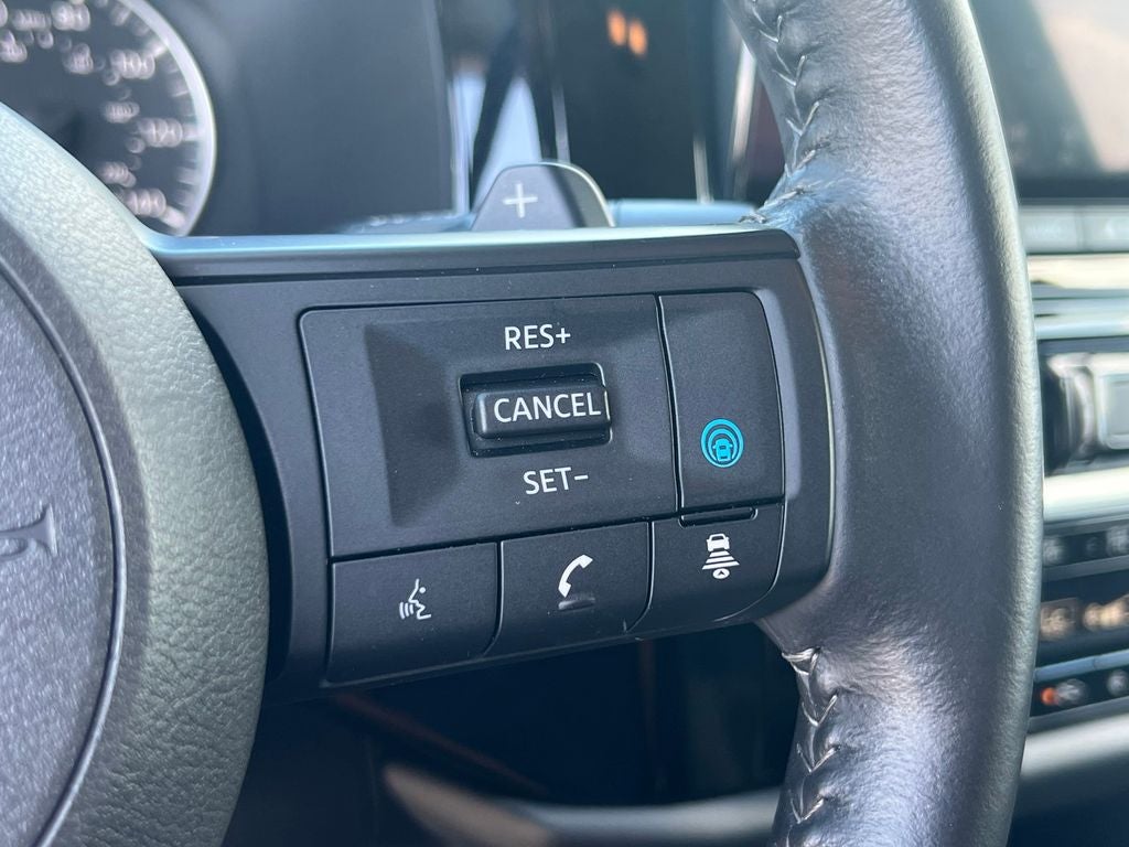 2025 Nissan Pathfinder SV 4WD