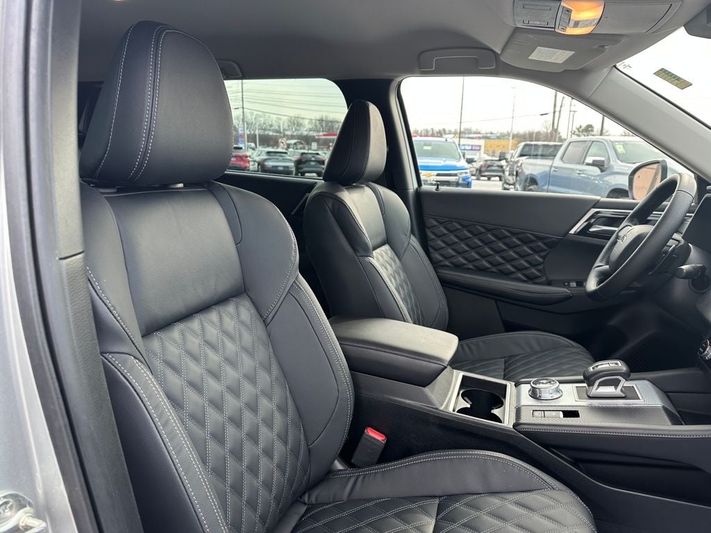 2022 Mitsubishi Outlander SEL 2.5 2WD