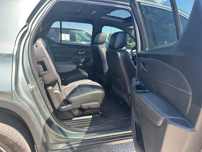 2022 Chevrolet Traverse LT Leather