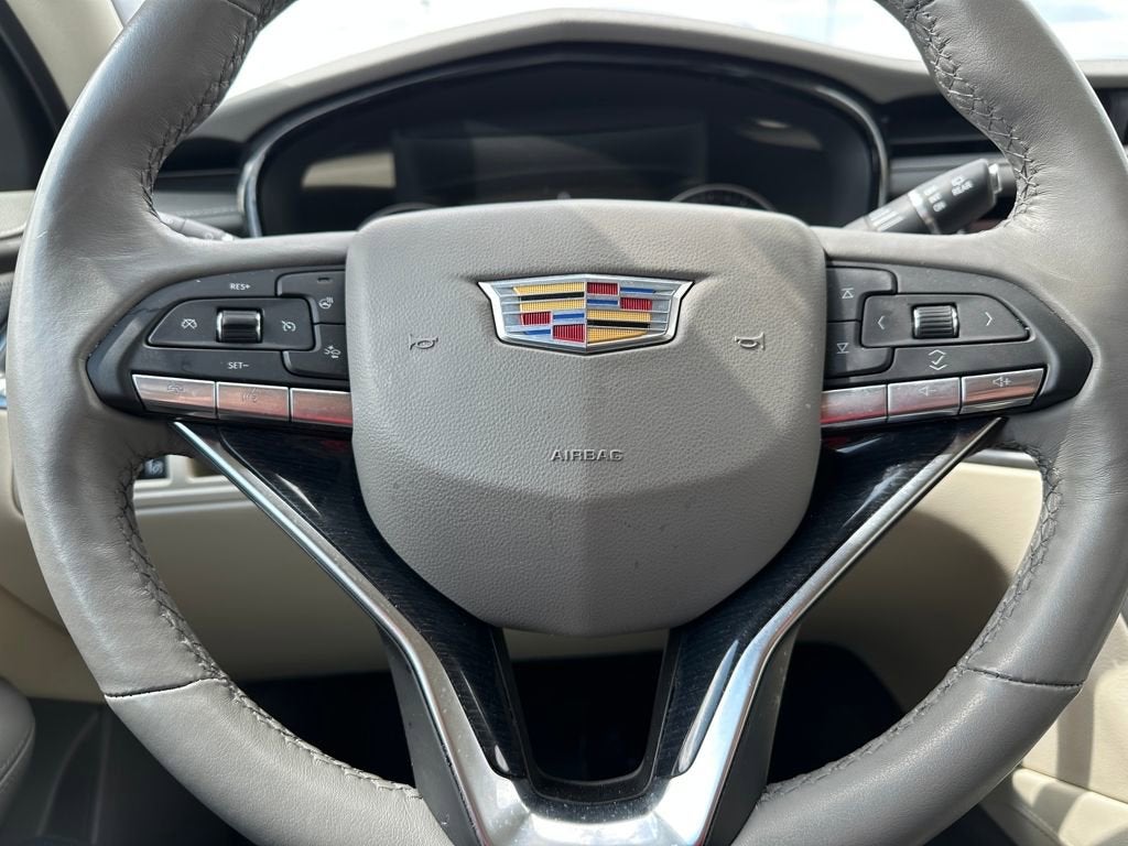 2024 Cadillac XT6 Premium Luxury