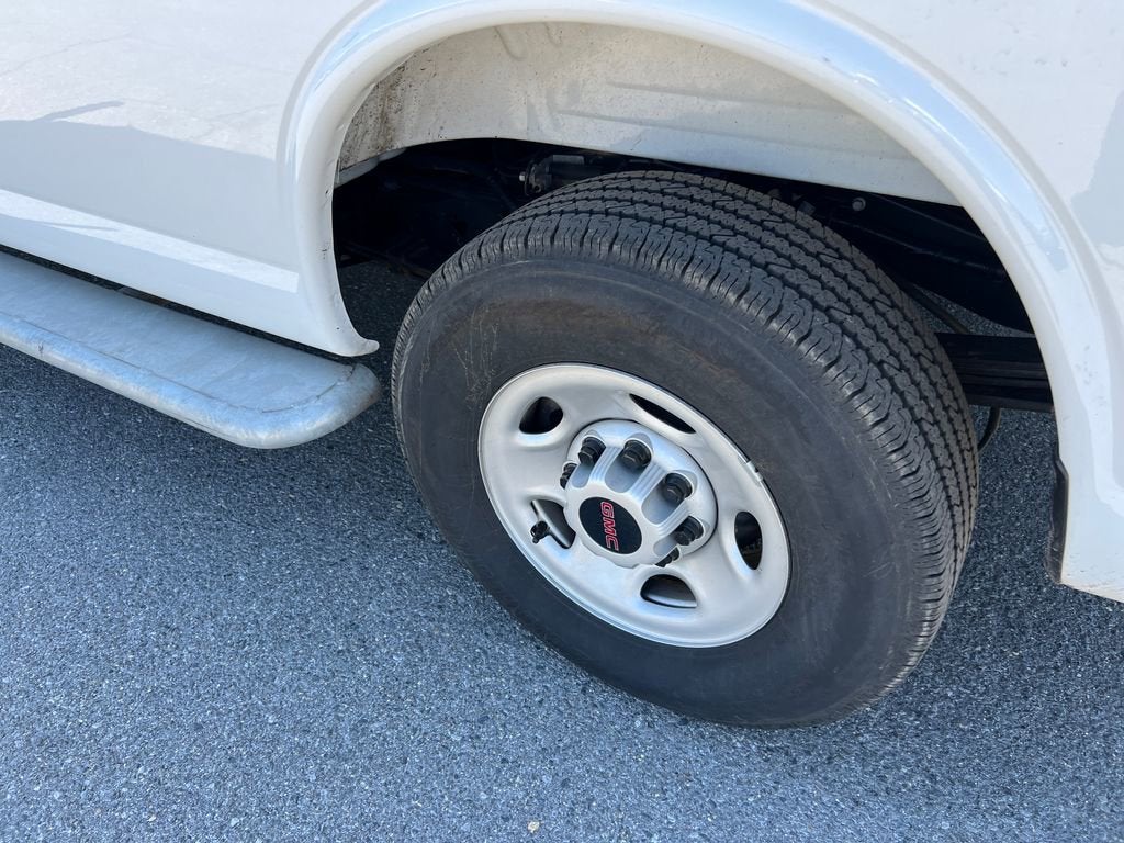 2025 GMC Savana Cargo Work Van