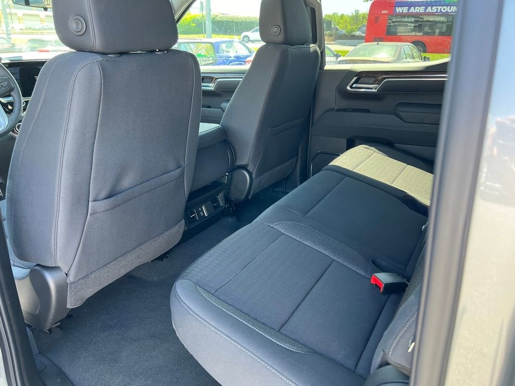 2025 GMC Sierra 1500 SLE