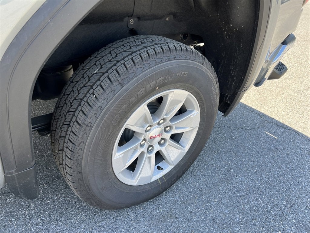 2025 GMC Sierra 1500 SLE