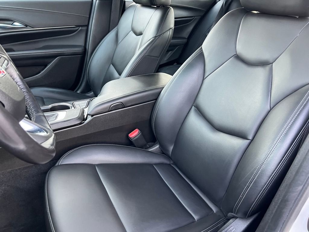 2023 Cadillac CT4 Luxury