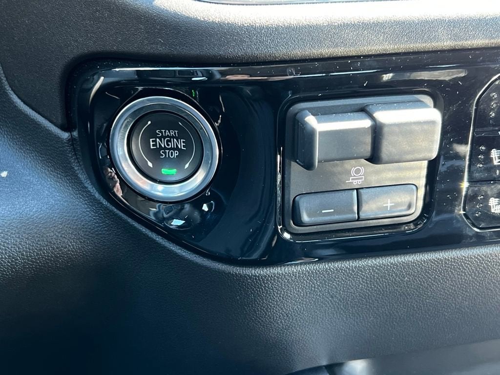 2025 Chevrolet Silverado 3500 HD LTZ