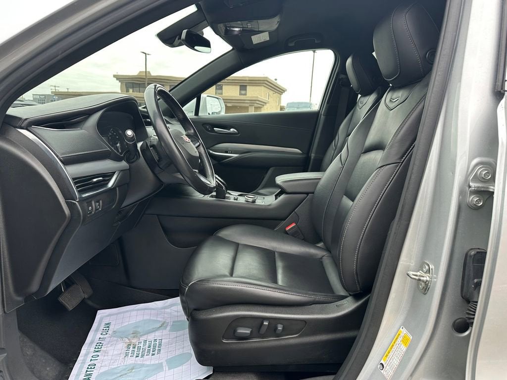 2021 Cadillac XT4 Premium Luxury