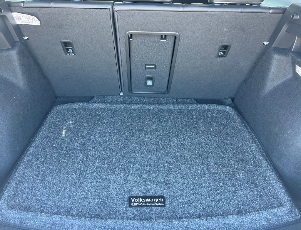 2025 Volkswagen Taos SE