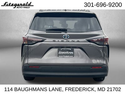 2024 Toyota Sienna XLE