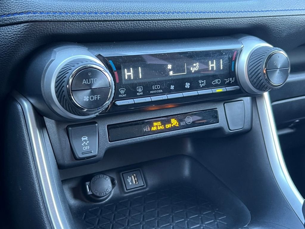 2024 Toyota RAV4 Hybrid SE