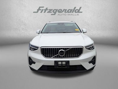 2023 Volvo XC40 Plus Bright Theme