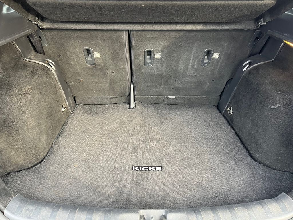 2019 Nissan Kicks SV