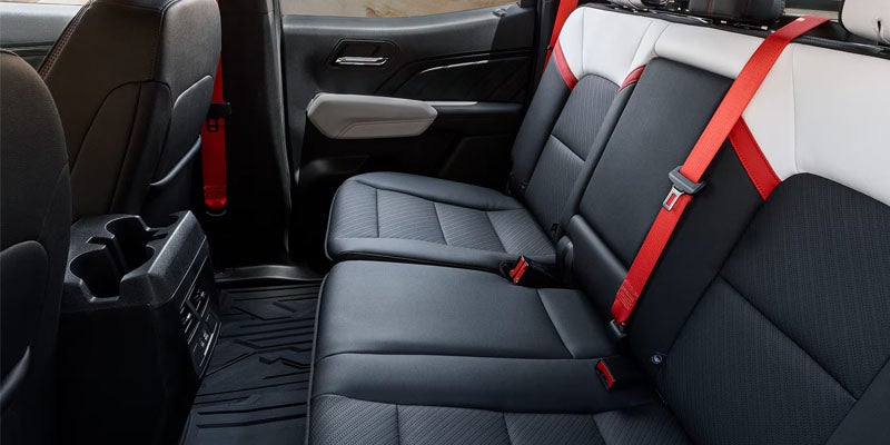 GMC Canyon seat belt